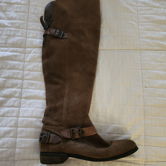 Boots - Picture 1 of 3